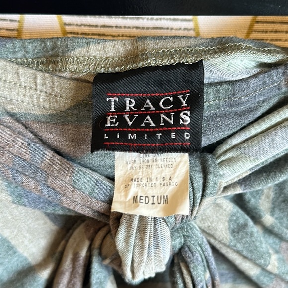 Tracy Evans Camo / Camouflage Pull On Adjustable Sash Tie Ruffle Skirt. - Picture 6 of 9